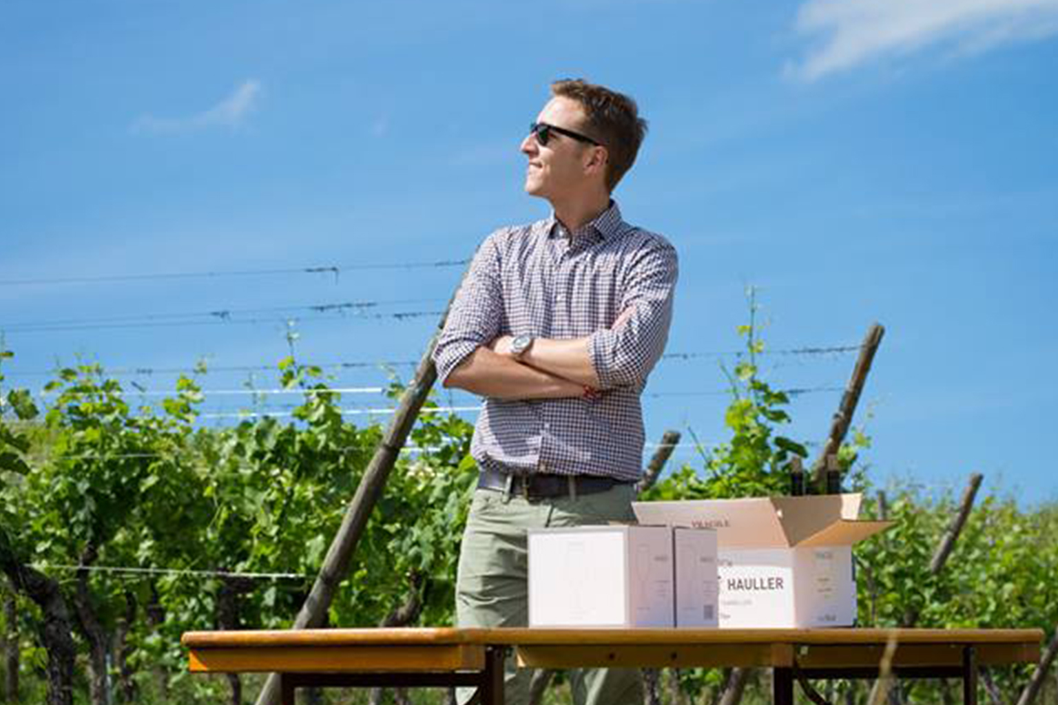 Domaine Louis Hauller - アペロ ワインバー オーガニックワインxフランス家庭料理 - 東京都港区南青山3-4-6 / apéro WINEBAR - vins et petits plats français Domaine Louis Hauller - アペロ ワインバー オーガニックワインxフランス家庭料理 - 東京都港区南青山3-4-6 / apéro WINEBAR - vins et petits plats français